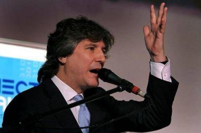 "El refer�ndum en Malvinas es una falta de respeto al derecho nacional e internacional"