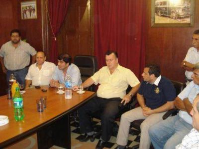 Su�rez y Yancovich como precandidatos en Capital