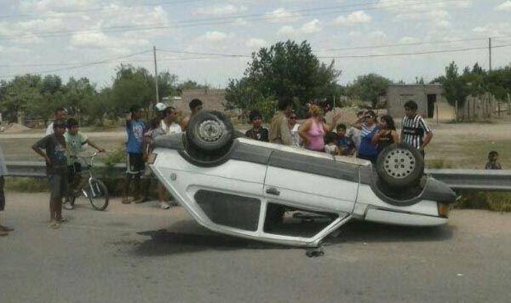 Choque y vuelco en Capital