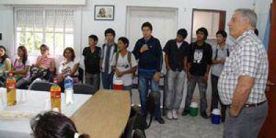 Obras - Belgrano: El Intendente particip� de la rubricaci�n de las actas