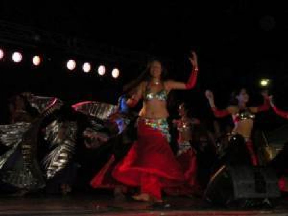 El Volc�n estall� con una fiesta multicultural
