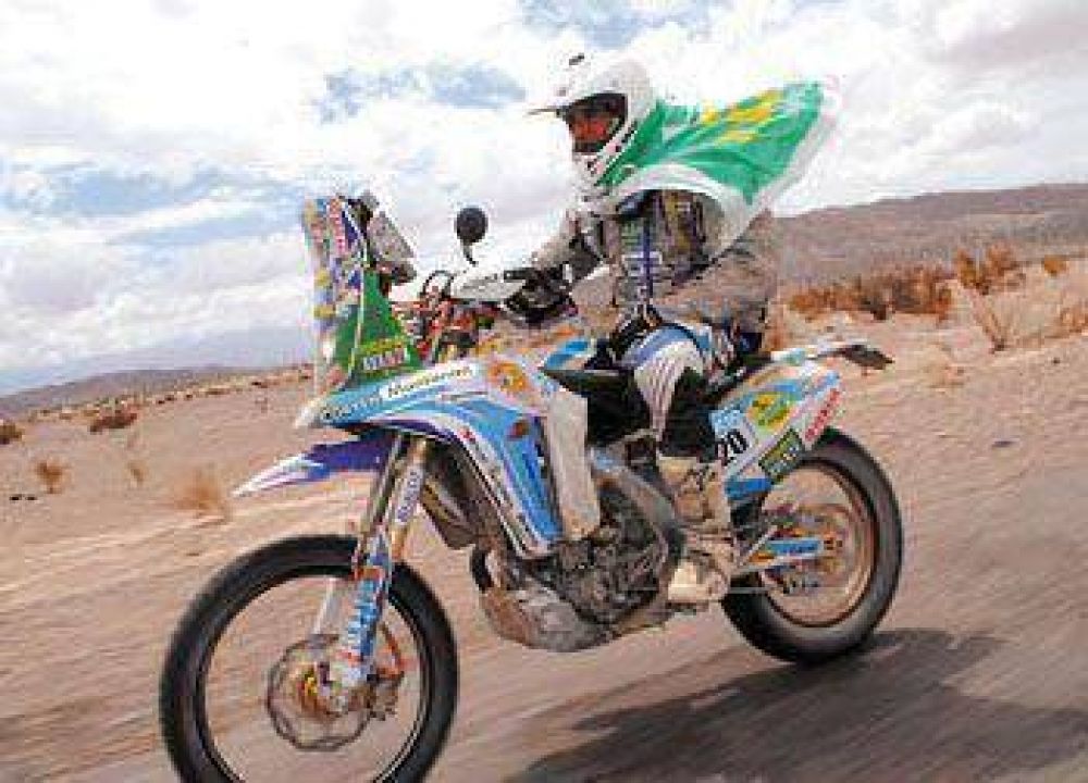 Bassi cumpli� su sue�o de completar el Dakar 2013