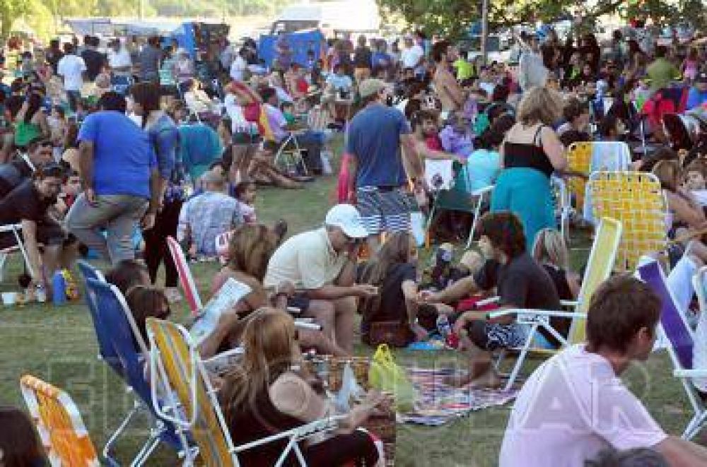 M�s de 7 mil personas en la Fiesta del Camping
