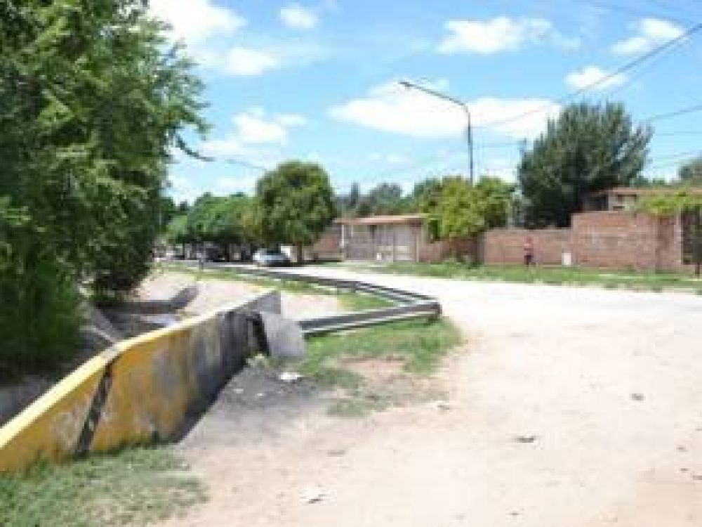 Dos motociclistas mataron a balazos a un joven en Villa Mercedes