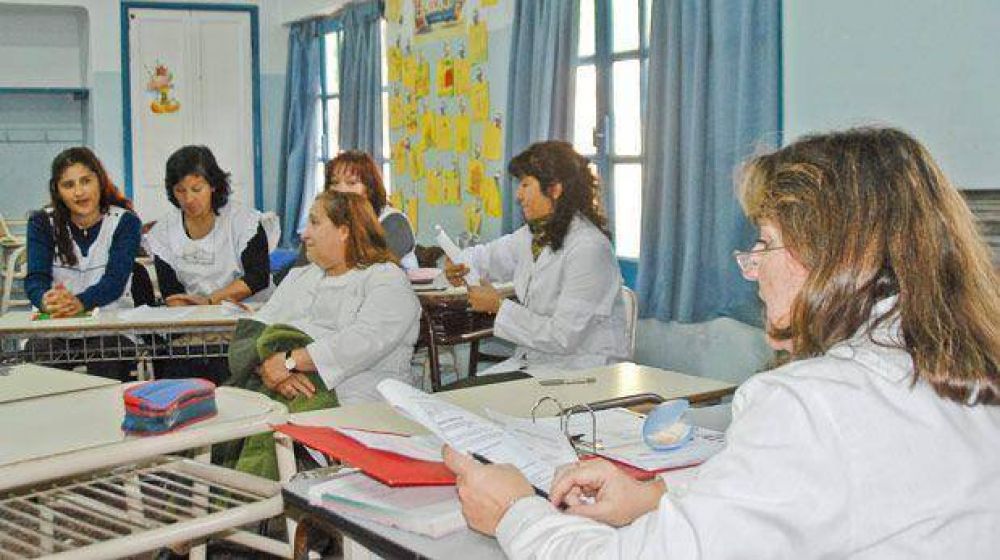 Quinientas personas participan del programa de alfabetizaci�n