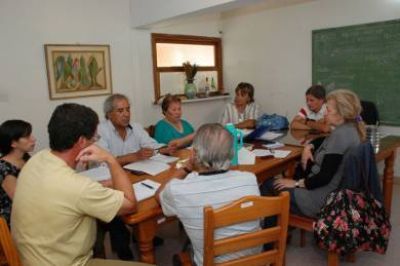 Provincia promueve la creaci�n de nuevos Consejos de Adultos Mayores