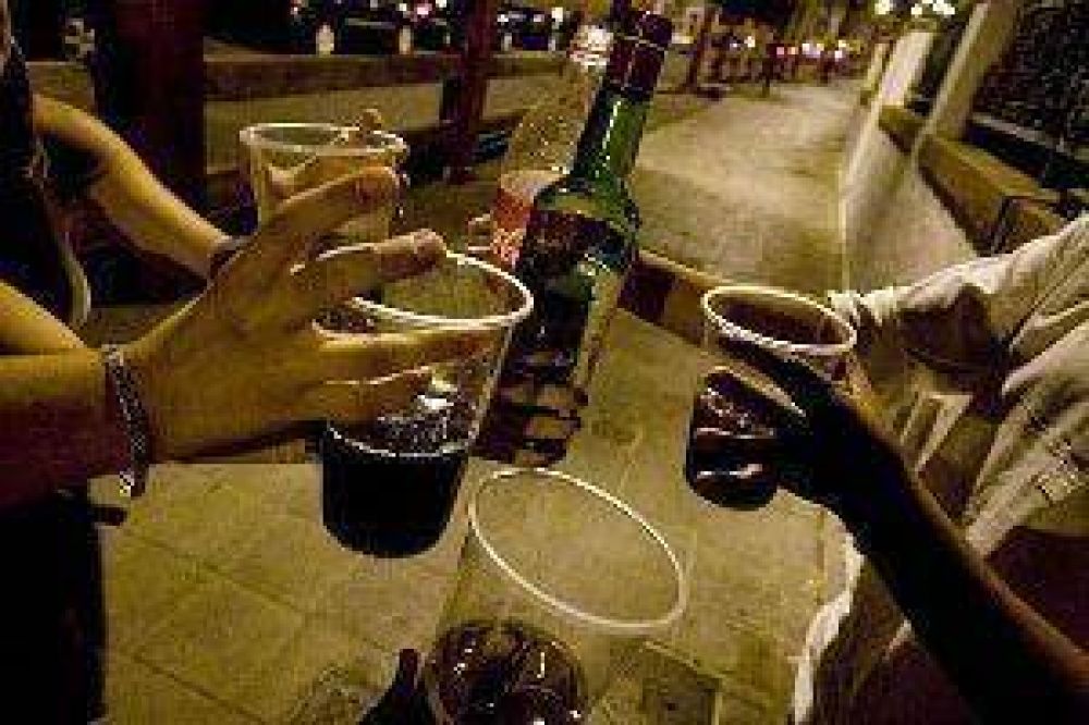 Unos 150 j�venes por mes buscan recuperarse de los da�os del alcohol