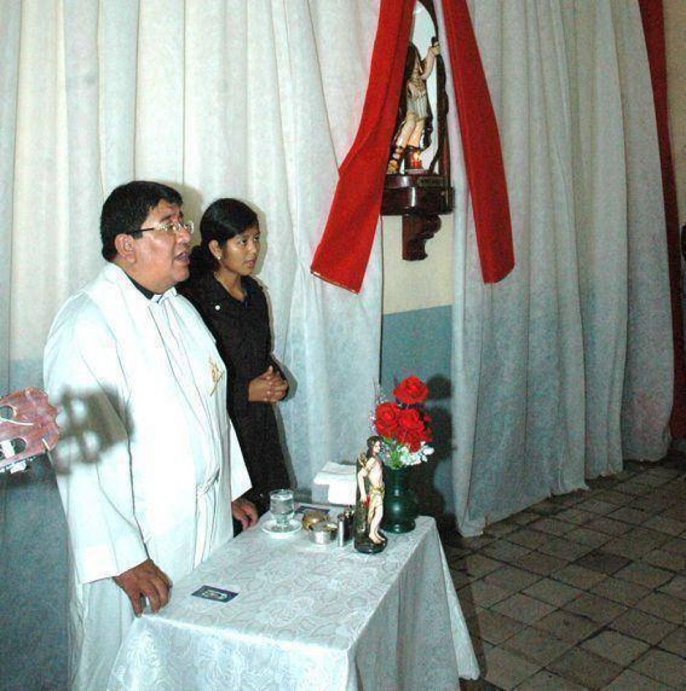 La Polic�a de la Provincia celebr� la festividad de su santo patrono