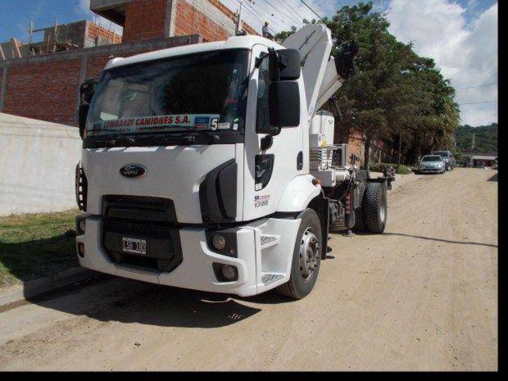 Sigue construcci�n en Olaroz y llegaron equipos industriales