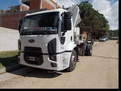 Sigue construcci�n en Olaroz y llegaron equipos industriales