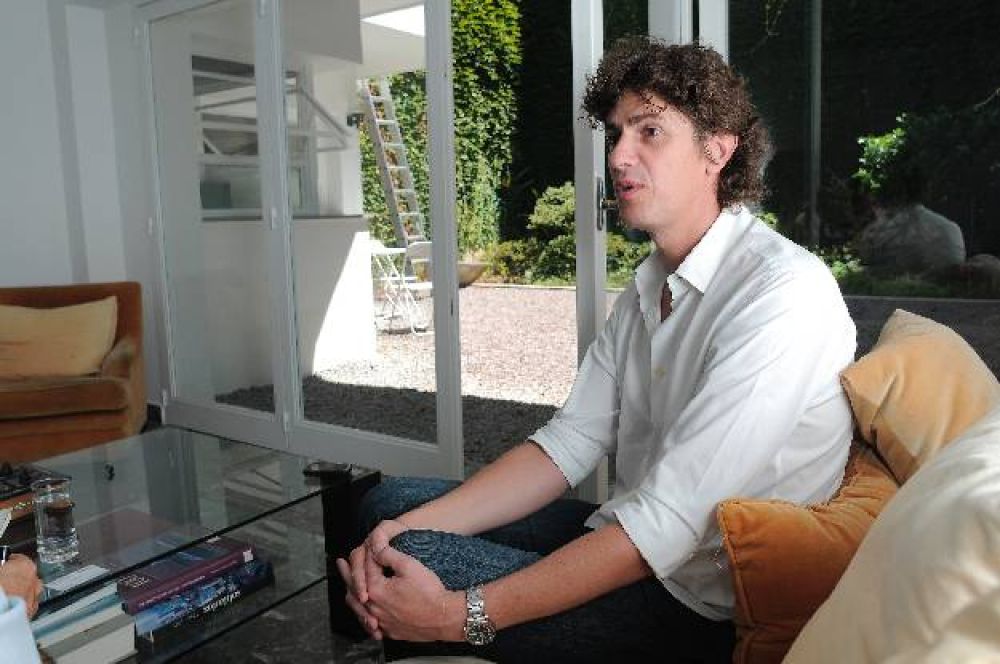 Lousteau: "A la Presidenta la veo cada vez m�s encerrada en su concepci�n ideol�gica de la econom�a"