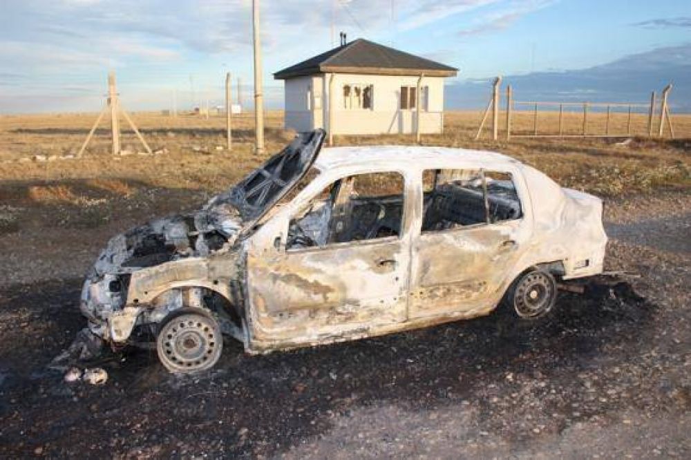 Se incendi� un rodado por un cortocircuito