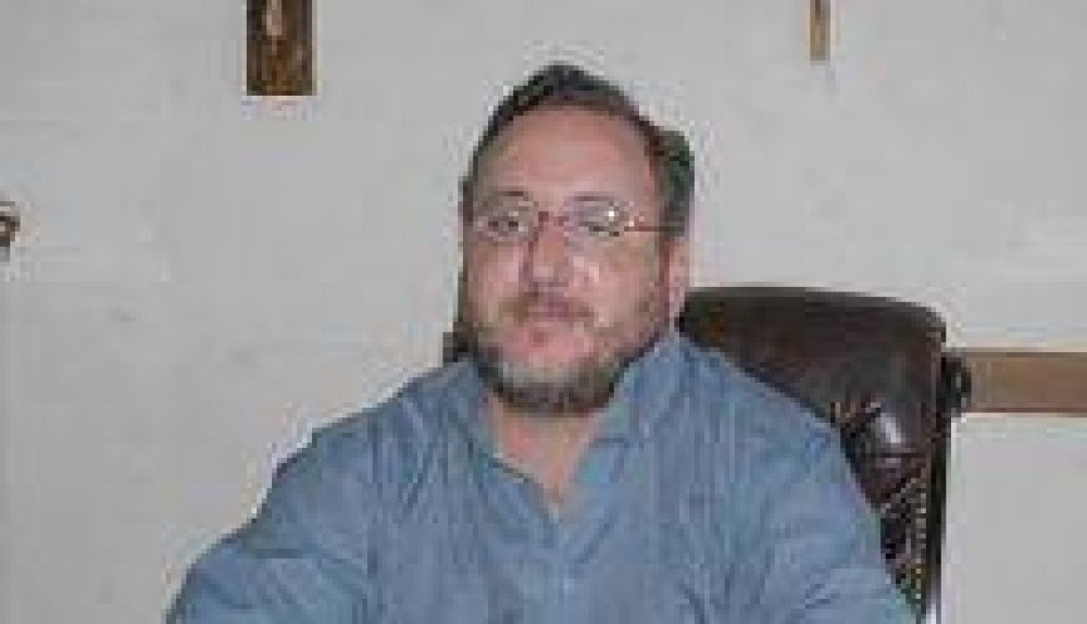 Manuel Cornejo: �A�n no termin� la reconstrucci�n de Quijano�