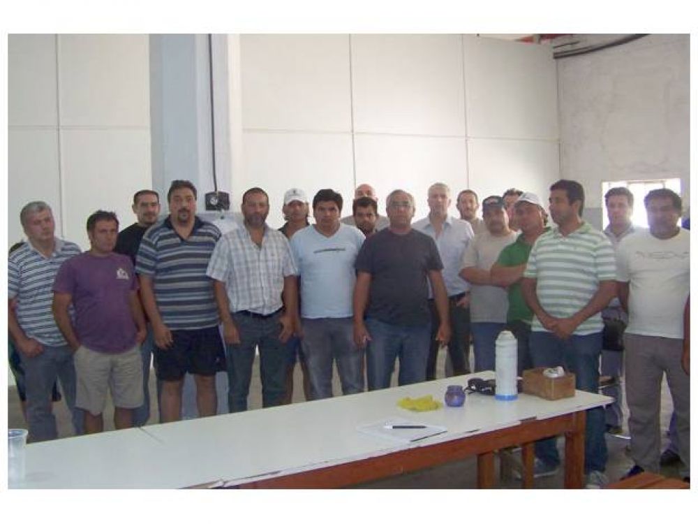 Trabajadores del molino San Patricio piden la intervenci�n del gobierno provincial