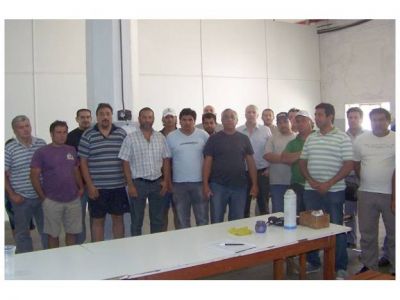 Trabajadores del molino San Patricio piden la intervenci�n del gobierno provincial