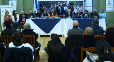 Urribarri volvi� a dar pistas de su sucesor	 