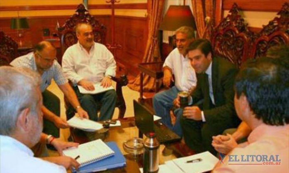 Colombi baj� l�nea a sus ministros y prepara reuniones con intendentes
