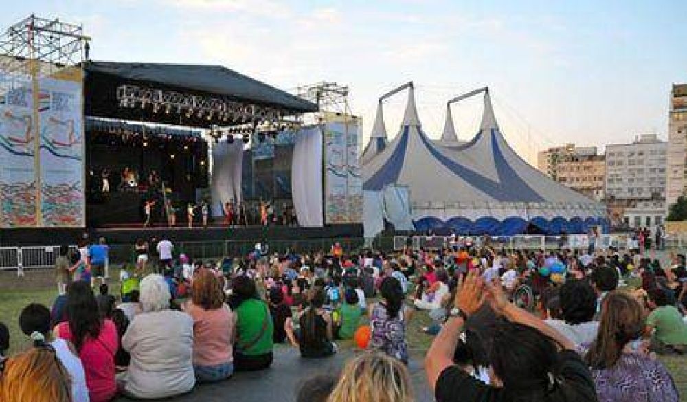 Se lanz� Polo Circo 2013