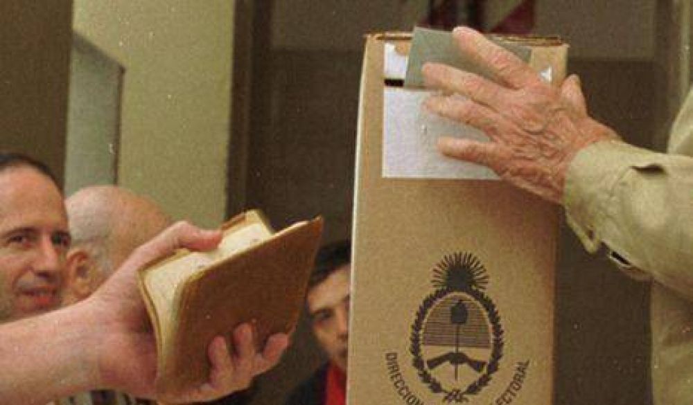 El PRO busca desdoblar las elecciones 2013