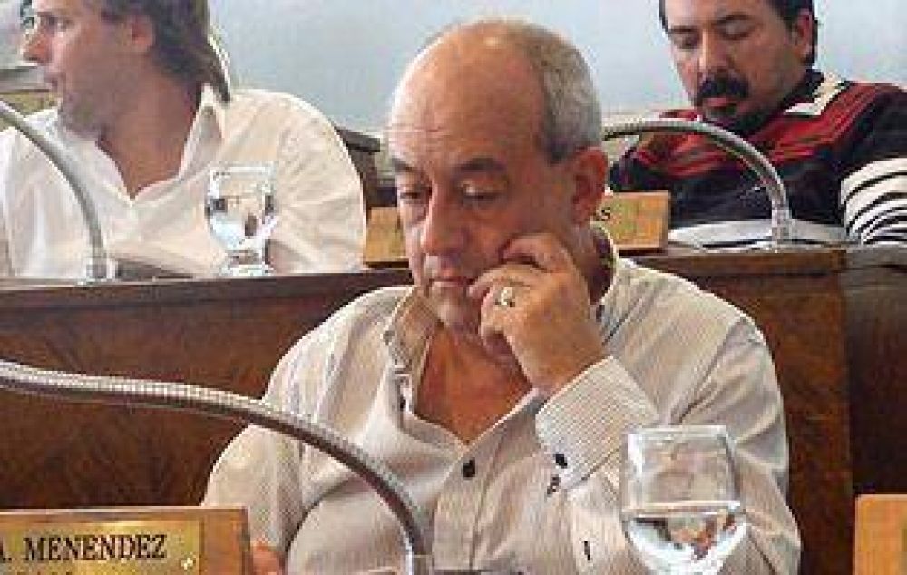 Men�ndez asegura que Vi�ales "est� dentro del proyecto nacional"