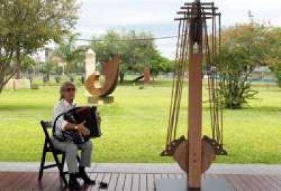 Prometi� y cumpli�: El maestro Ra�l Barboza toc� en el MusEUM		