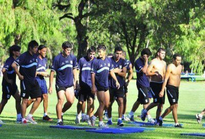 Gimnasia ya piensa en el �Decano�