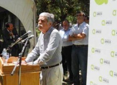 De Vido inaugur� obras en Villa L�a