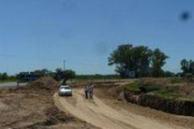 Construcci�n de la Rotonda en Ruta 8 y 41