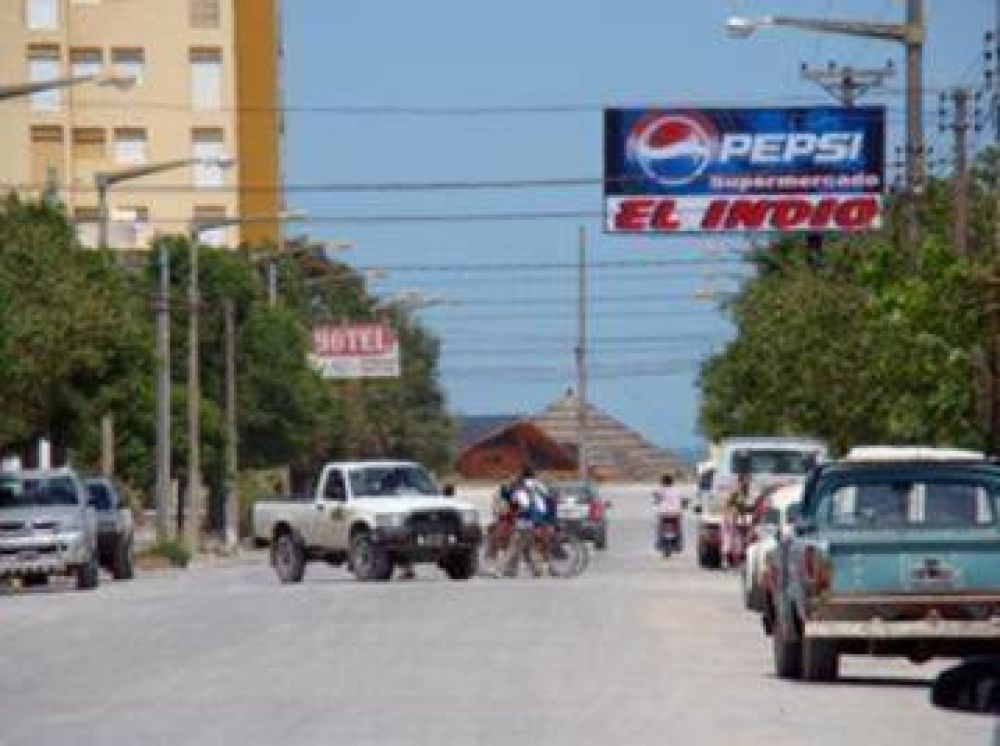 Brito suspendi� una feria y recibi� el apoyo de los comerciantes