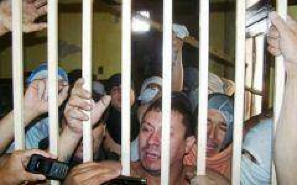 Finaliz� el mot�n de detenidos en la Unidad Regional IX