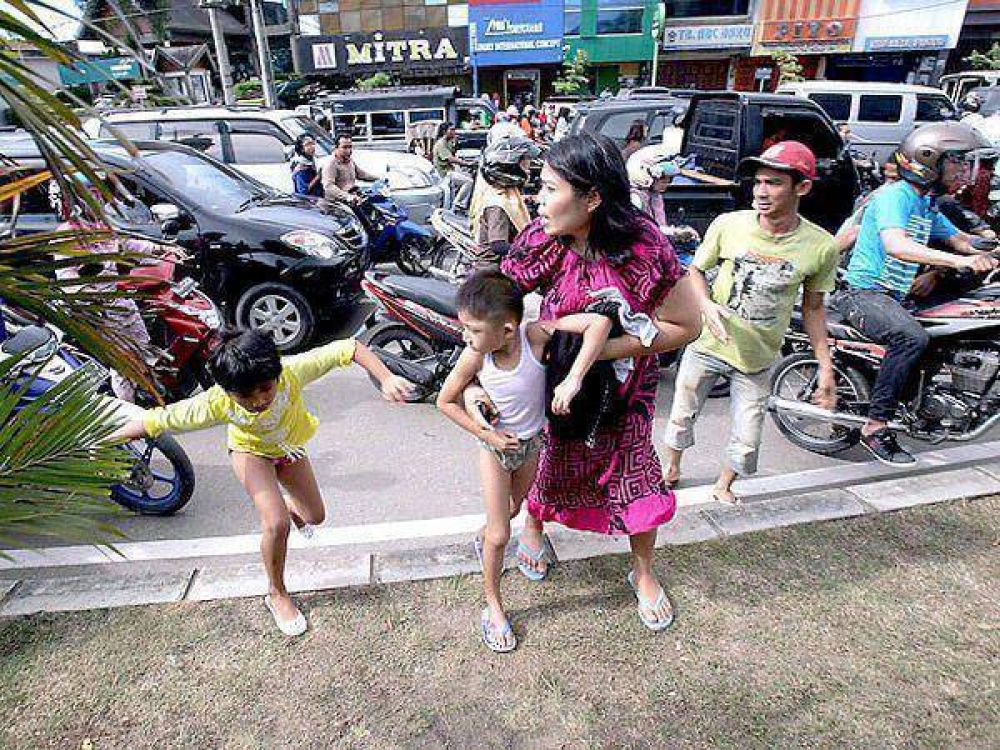 Terremoto en Indonesia deja un muerto