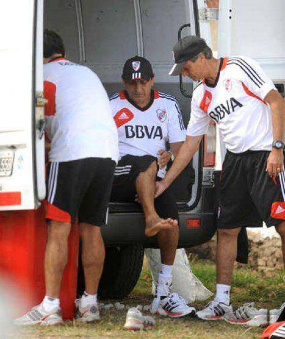Se lesion� Ram�n D�az en el entrenamiento de River