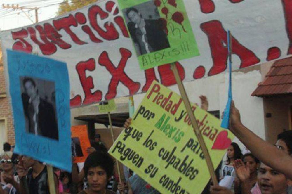 El Comit� contra la Tortura analiza constituirse como querellante
