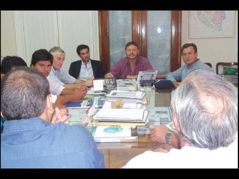 Funcionarios provinciales mediar�n en el conflicto del Molino San Patricio