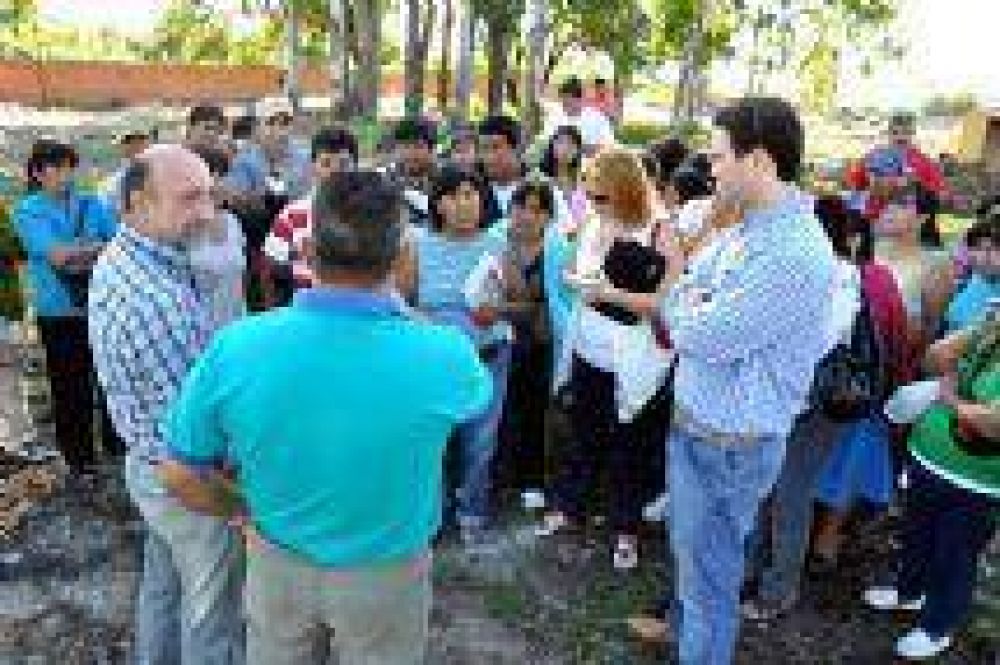 Avanza el juicio de vecinos contra La Saladita: "Los feriantes son ilegales, la clausura est� fijada"