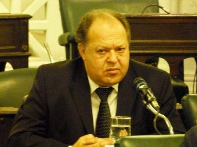 Farizano anticip� una dura interna