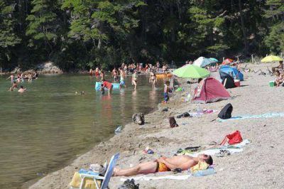 Contin�a la masiva afluencia de turistas