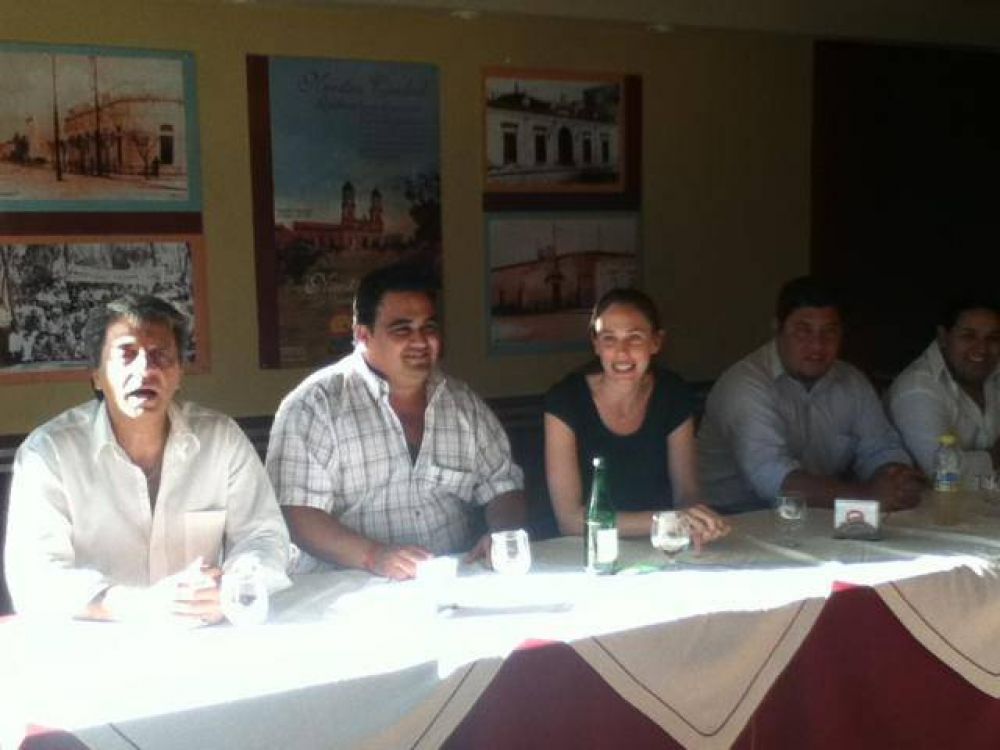 La diputada Gambaro pas� por la ciudad