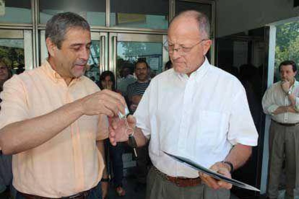 Ferraresi entreg� el 0 Km al ganador de �El buen contribuyente siempre gana�