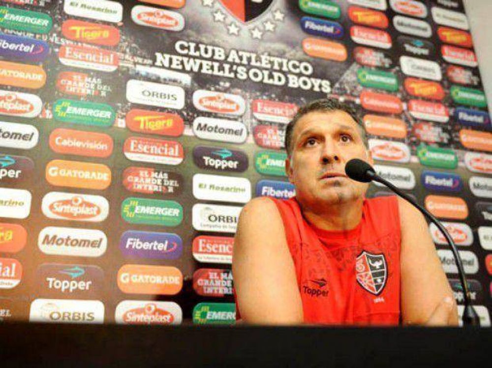 Martino: "Cre� que se pod�a jugar el cl�sico entre Newell's y Central y me equivoqu�"