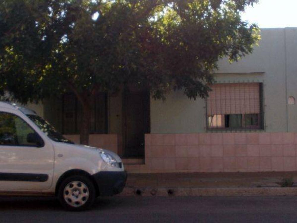 Entran a una casa c�ntrica y roban caja fuerte con 100.000 pesos