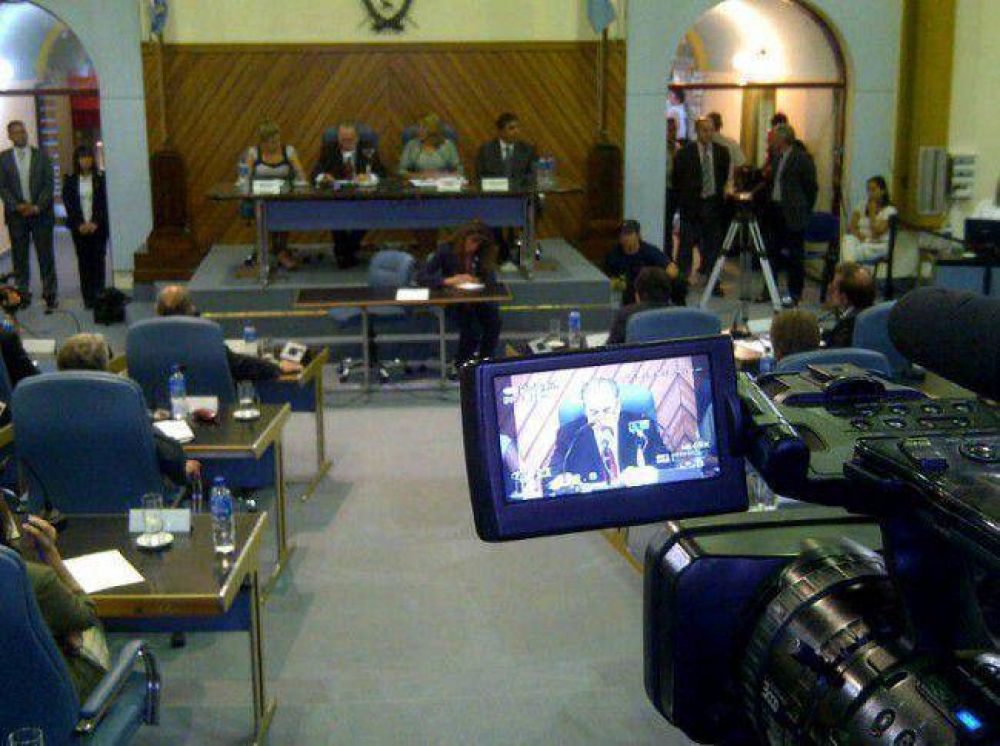 Jorge: "En ning�n momento se habl� de una denuncia penal contra los diputados"