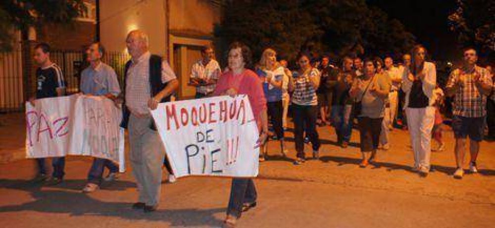 Vecinos de Moquehu� solicitan la presencia del fiscal para agilizar la causa 
