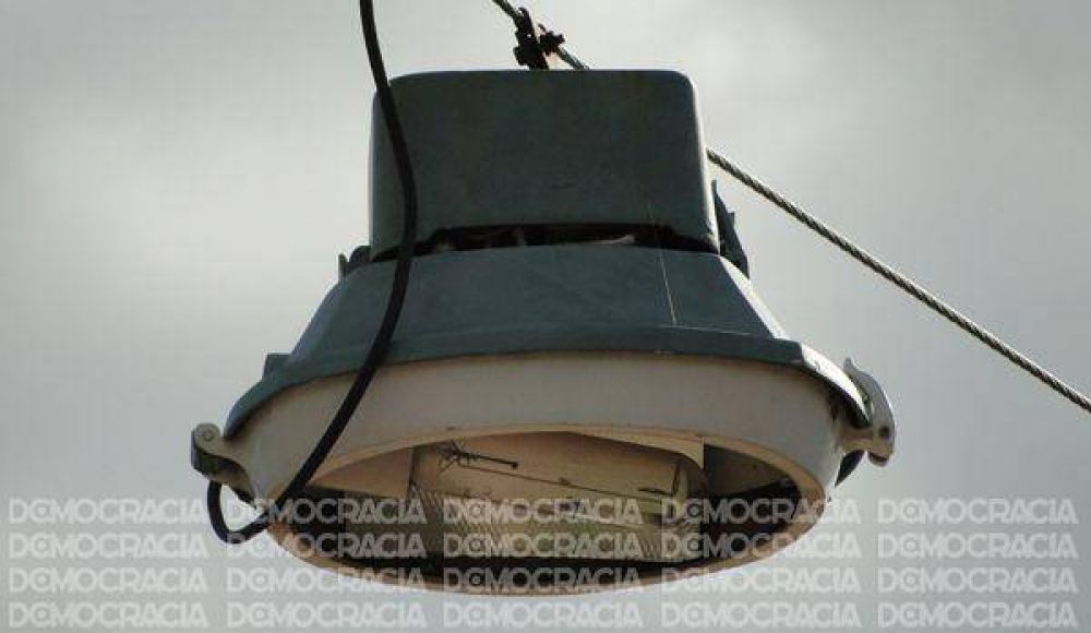 Por la inseguridad, se generaliza en los barrios el reclamo de m�s iluminaci�n