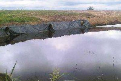 Exigen a ingenios que eliminen piletones de vinaza cercanos a los cursos de agua