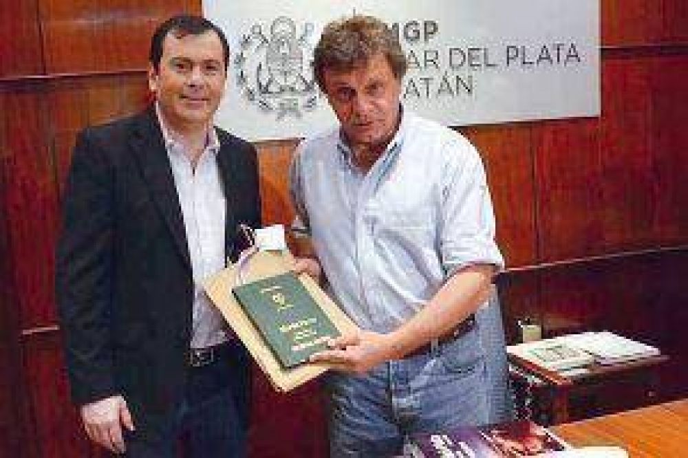 El gobernador Zamora visit� al intendente de Mar del Plata
