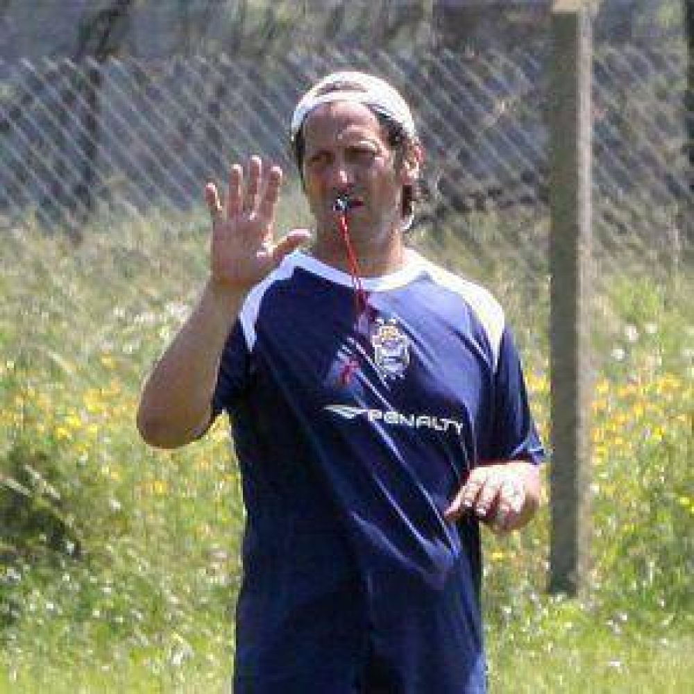 Gimnasia vela las armas para el debut oficial