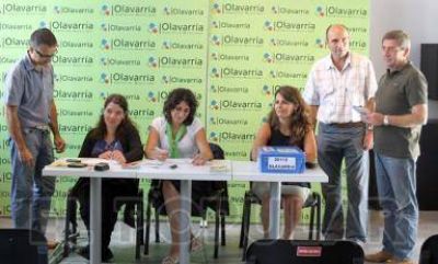 Entregaron las primeras libretas del Renatea para trabajadores agrarios
