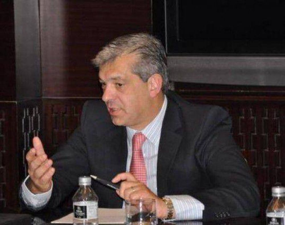 Desde el oficialismo, apuntan contra Macri de cara al 2015