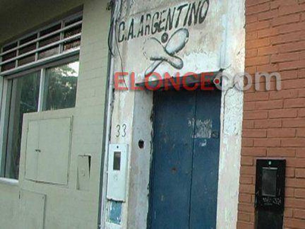 Fue rematado el Club Atl�tico Argentino y hay otras dos en peligro de sufrir el mismo desenlace 